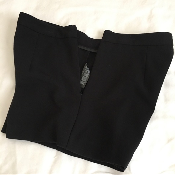 Forever 21 high waisted black shorts - Picture 2 of 5